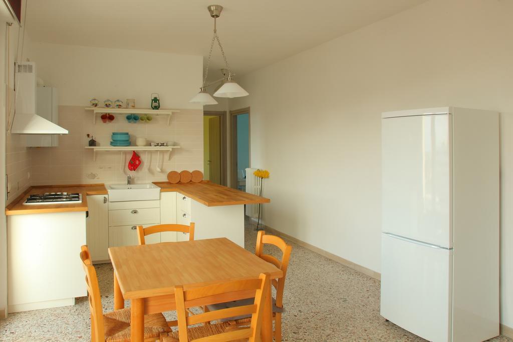 Summer And Winter Apartment Pescara Chambre photo